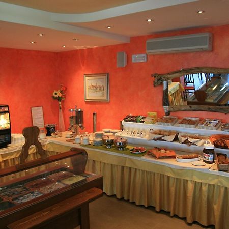Hotel Merano Brenzone sul Garda Exterior photo