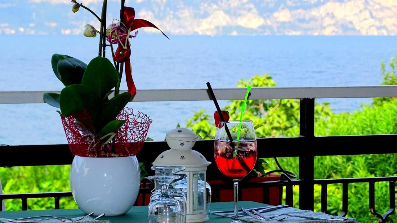 Hotel Merano Brenzone sul Garda Exterior photo