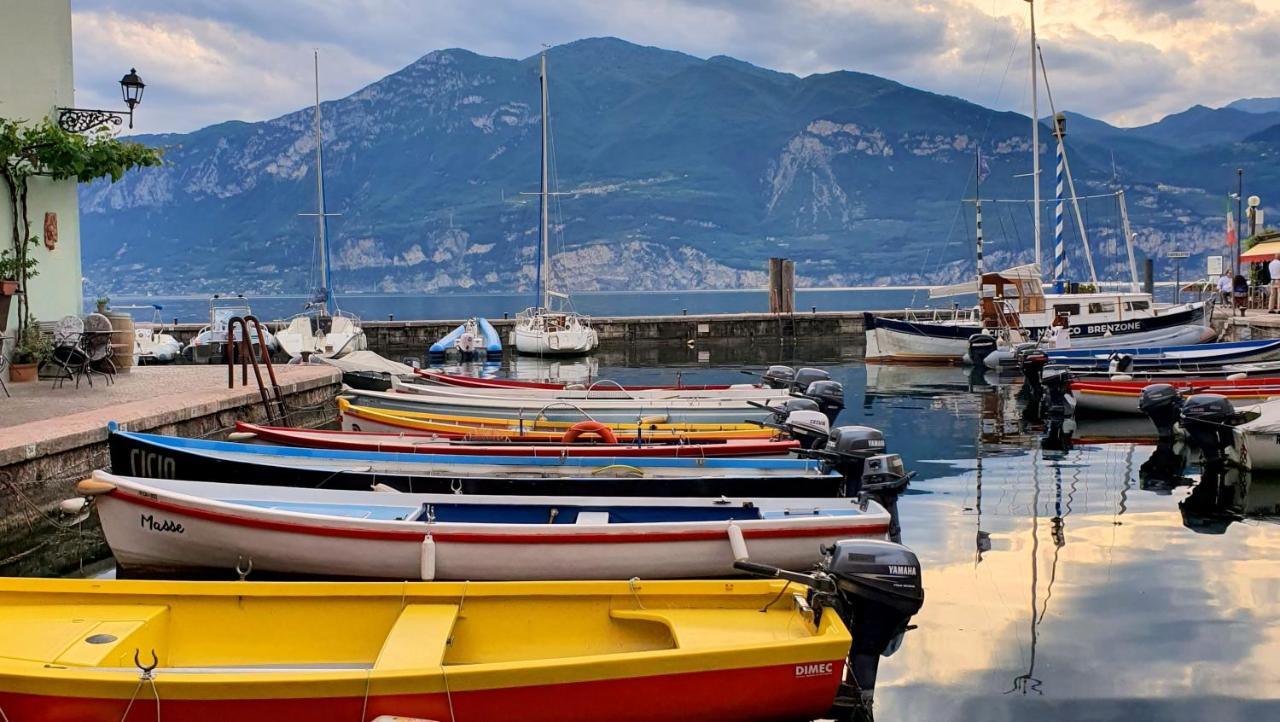Hotel Merano Brenzone sul Garda Exterior photo