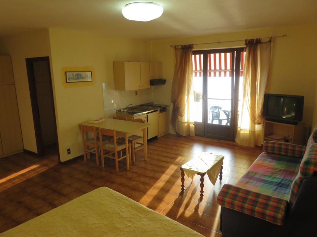 Hotel Merano Brenzone sul Garda Exterior photo