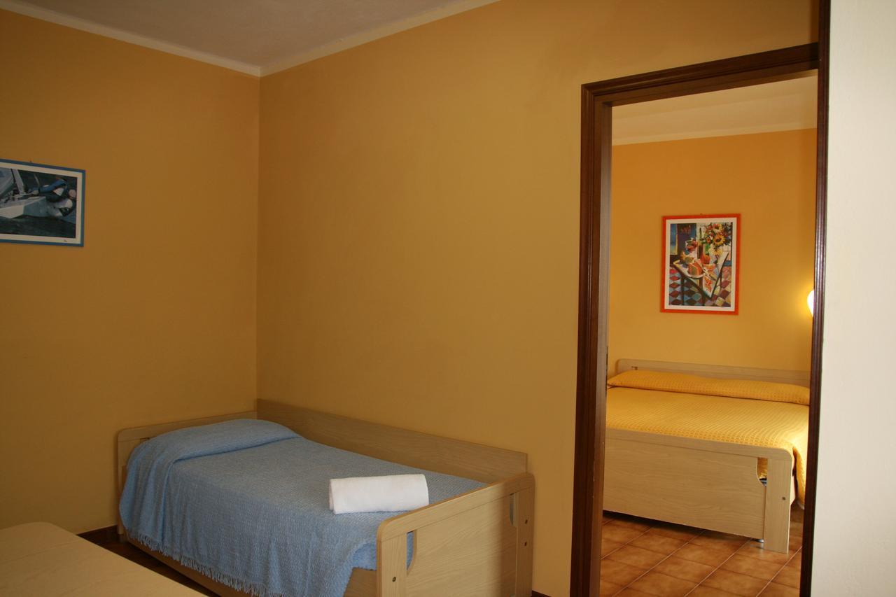 Hotel Merano Brenzone sul Garda Exterior photo